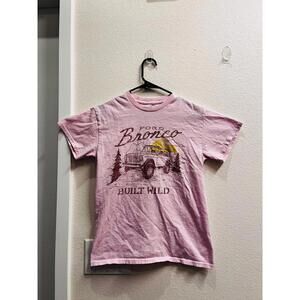 Ford Bronco Built Wild Graphic Tee Pink Womens M 100% Cotton Vintage Style
